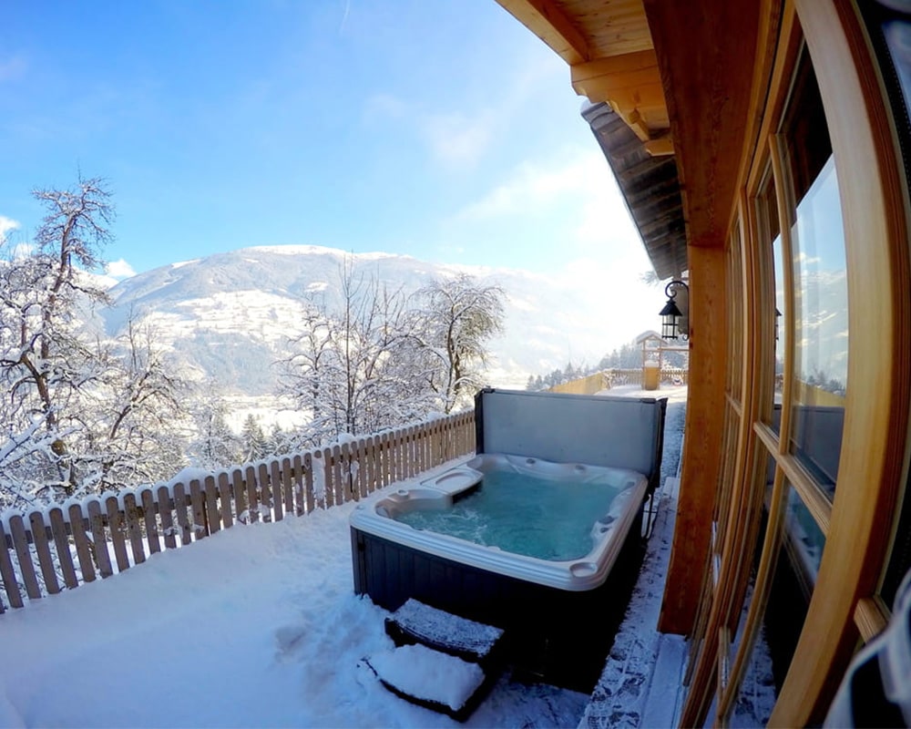 Best Hot Tubs for Cold Climates
